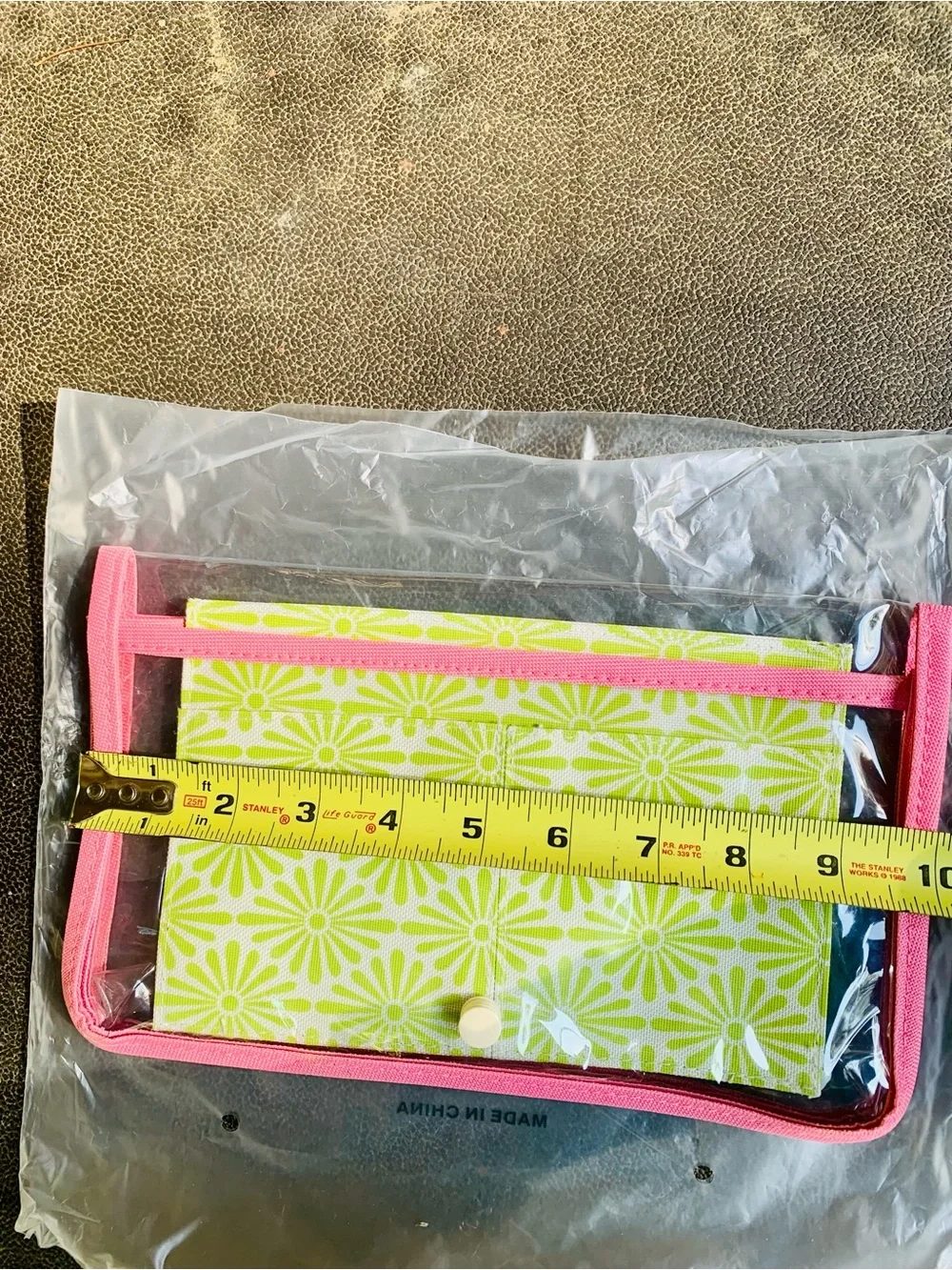 Clear travel cosmetic bag Green Daisy Snap with Pink-Trim